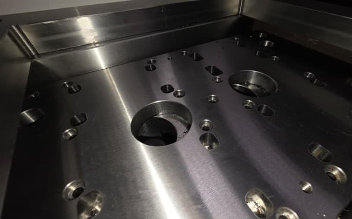 Fabricación especial a medida en metal y plástico